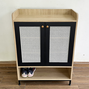 KG68058 Zapatero Minimalista Convertible y Extensible de Madera Contrachapada con Base de Hierro y Puerta de Malla para Uso Doméstico - Product Image 2