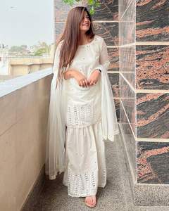 Derniers vêtements ethniques de créateurs pakistanais Ensemble magnifique robe georgette brodée Sharara Gharara Kurti personnalisable - Product Image 2