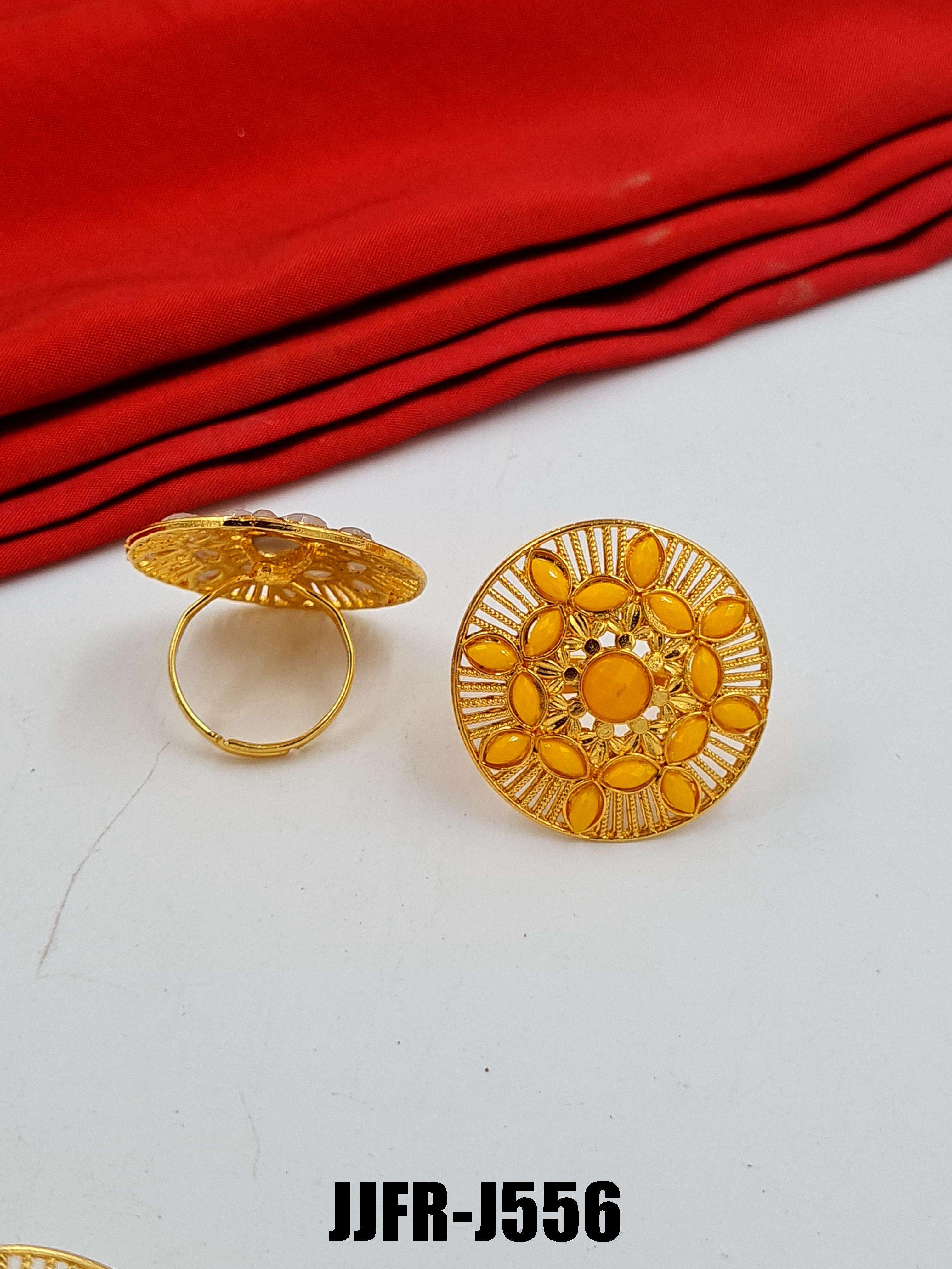 สีเหลือง