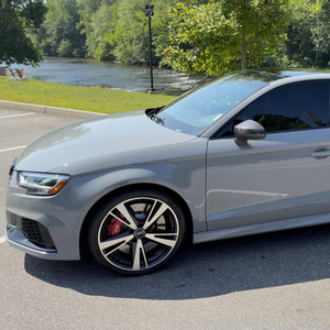 Audi RS3 d'occasion propre, modèle 2018 - Product Image 1