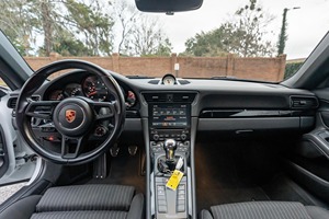 Porsche 911 Carrera T Coupé 2019 - Product Image 6