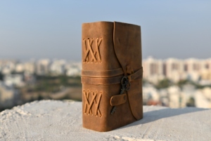 Main pleine fleur en cuir véritable clé Journal Antique coton tapis papier cuir livre Vintage nouveauté créative décoration de la maison - Product Image 2