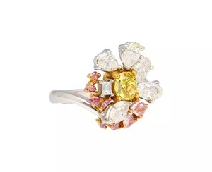 Fancy Yellow Cushion Cut Diamond con Pink and White Marquise y Baguette Side Fancy Stones Anillo de compromiso de plata 925 - Product Image 3