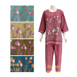 Conjunto de pijama de uso diario con patrón floral Homewear Super cómodo para ropa de dormir de mujer de la mejor calidad - Product Image 1