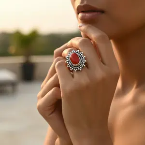 Bague romantique en argent 925 avec corail rouge pour femmes, tendance et élégante, plaquée or rose, incrustée de pierres précieuses naturelles, forme numéro - Product Image 3