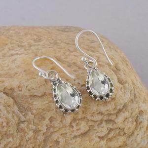 Boucles d'oreilles élégantes en argent sterling 925 plaqué or avec pierre précieuse améthyste verte, faites à la main, design bohème, cadeau élégant pour femmes, idéal pour les fêtes - Product Image 3