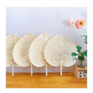 Abanico de mano en forma de hoja de bambú natural hecho a mano en Vietnam suministro de fábrica para regalo de fiesta y decoración ecológica - Product Image 4