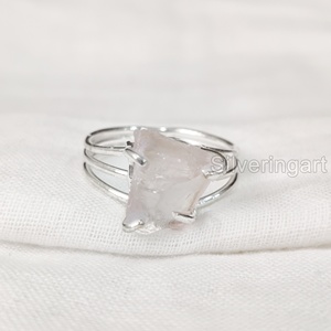 Joyería de piedra en bruto, anillo para mujer, piedra preciosa de cuarzo rosa crudo Natural, piedra natal de abril, 3 bandas lisas, anillo de Plata de Ley 925 para boda - Product Image 1