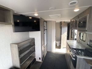 F-o-r-e-s-t Ri-ver Work & Play 23LT 2021 usado en venta - Product Image 3