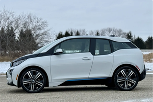 PRÊT À CONDUIRE - VÉHICULE D'OCCASION À VOLANT À GAUCHE |   Conduite à droite |   16K-MILEAGE 2014 B M W I3 REXXX - Product Image 2