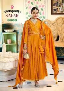 Conjunto de Kurta de Diseño con Estampado de Lámina y Mezcla de Seda, Hecho a Mano con Detalles Tradicionales, Estilo Elegante para Mujer, para Bodas, San Valentín, Navidad - Product Image 4