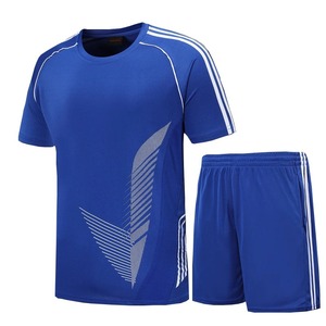 Camiseta de fútbol en stock OEM, uniforme de entrenamiento de fútbol con impresión de nombre, ropa deportiva de corte automatizado para equipos - Product Image 1