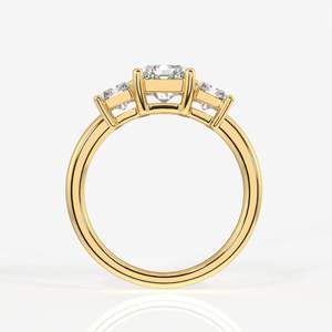 แหวนเงินสเตอร์ลิงประดับเพชรโมอิสซาไนต์ทรงเรเดียนท์คัทสามเม็ด - Product Image 5