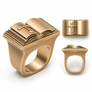 Anello Unisex H168 con Croce Cristiana in Ottone, Design Semplice Senza Pietre, Gioiello Regalo - Product Image 1