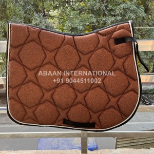 แผ่นอานม้ากากเพชรดีไซน์แบบผ้าเงาพร้อมไส้โฟม | สีที่กำหนดเอง | แผ่นอานขี่ม้ามีสไตล์ - Product Image 3