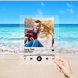 Marco de fotos personalizado con temática de reproductor de música personalizable para recuerdos preciados y regalos únicos - Product Image 5