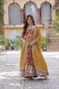 Broderie de feuille de soie russe pour femmes indiennes Zari séquence travail imprimé numérique pour les vêtements de mariage de fête vêtements pakistanais - Product Image 5