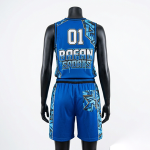 Ensemble maillot et short de basketball en maille polyester premium bleu avec empiècements latéraux contrastants, logo personnalisé par sublimation, pour femmes - Product Image 2