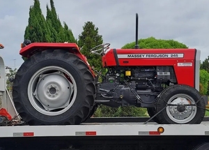 รถแทรกเตอร์มือสอง Massey Ferguson 385 สำหรับขาย - รถแทรกเตอร์คุณภาพสูงสำหรับงานเกษตร พร้อมเครื่องยนต์ เกียร์ ชุดเกียร์ และปั๊ม - Product Image 3