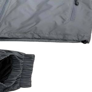 Conjunto Deportivo de Invierno para Hombre, Chaqueta Cortavientos Ligera con Capucha y Pantalones Deportivos de Poliéster Transpirable con Estampado, Cierre de Cremallera y Cordón Ajustable - Product Image 5