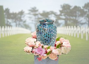 Urna de cremación de metal plateado para cenizas de adultos elegante y duradera con un acabado bellamente pulido para el recuerdo de alimentos usados - Product Image 5