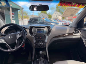 Voiture d'occasion de qualité et abordable, Hyundai Santa Fe 2017, conduite à gauche - Product Image 4