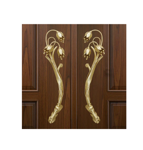 Poignée de porte en laiton design moderne pour l'extérieur Meilleure qualité Arbre de conception de fleur Qualité incroyable Produit le plus vendu - Product Image 1