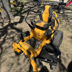 Cortacésped Cub Cadet Ultima ZT2 60 Zero Turn 2026 de 24HP con plataforma AeroForce fabricada de 60 pulgadas y doble transmisión hidrostática, a la venta - Product Image 1