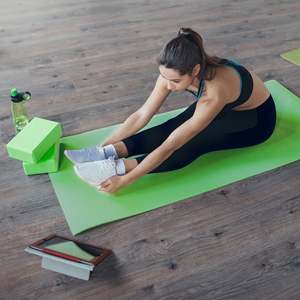 Set Yoga Verde 7 Pezzi BalanceFrom, Accessori Fitness Inclusi Tappetino, Cinghia Elastica e Ginocchiere - Product Image 6