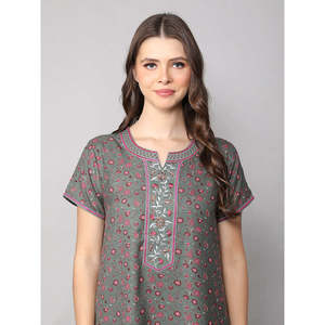 Camisón Largo para Mujer Alpine con Bolsillo Lateral, Suave, Transpirable, Estampado, Maxi Camisón Cómodo para Uso Diario - Product Image 1