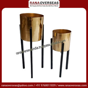 Pot de fleurs décoratif intérieur/extérieur en métal émaillé de super qualité lot de 2 Design classique avec support amovible offre de gros - Product Image 2