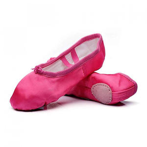 Chaussures de ballet en toile pour danseuses semelle flexible tige légère et respirante adaptée aux enfants femmes adultes pour l'entraînement - Product Image 6