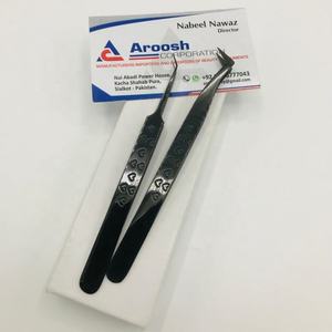 แหนบต่อขนตาทำจากสแตนเลสคุณภาพดีดีไซน์ให้ปลายแหลมสีดำสวยงามด้ามจับหัวใจ - Product Image 5