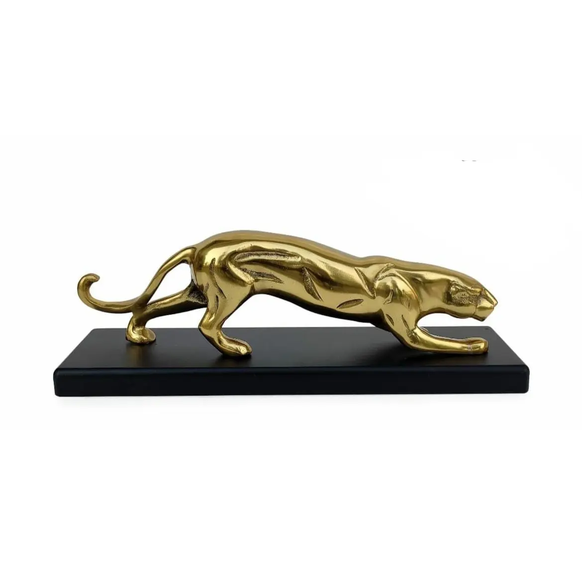 Scultura placcata oro in metallo di vendita calda di alta qualità di una giungla di pantera per sculture Desktop da ufficio per la decorazione della tavola