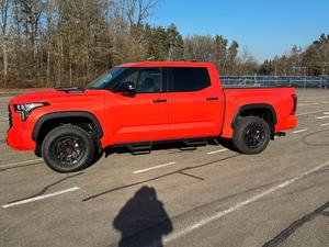 Meilleures ventes de Toyota Tundra TRD Pro Double Cabine, pick-up à transmission automatique d'occasion - Product Image 5