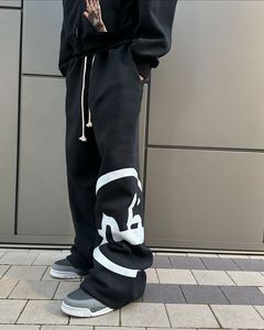 Costume de survêtement à manches longues fabriqué au Pakistan Costume de survêtement à manches longues pour adultes en quantité minimale de commande basse - Product Image 4