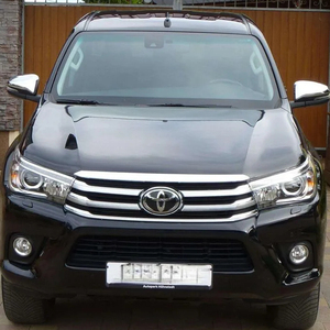 Pour Toyota Hilux 2018 GCC sièges en cuir d'occasion AWD Drive ACC régulateur de vitesse Euro6 émission R20 taille des pneus - Product Image 1