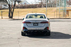 BMW i5 2025 USADO EN EXCELENTES CONDICIONES - Product Image 2