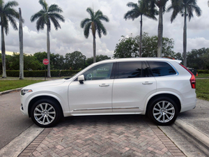 รถยนต์มือสองปี 2019 วอลโว่ XC90 SUV 7 ที่นั่ง ไฟหน้า LED เกียร์อัตโนมัติ ภายในตกแต่งด้วยหนัง หลังคาพาโนรามิก เครื่องยนต์เทอร์โบ ยาง R20 - Product Image 4