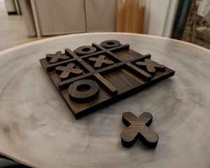 Jeu de société classique en bois intemporel Tic Tac Toe, fabriqué à la main, pour le plaisir familial, jeu de table d'intérieur, activité cérébrale - Product Image 2