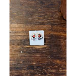 Boucles d'oreilles clous tendance Navajo vintage religieuses, faites à la main en argent sterling avec zircon serti clos, légères, cadeau pour femme - Product Image 4