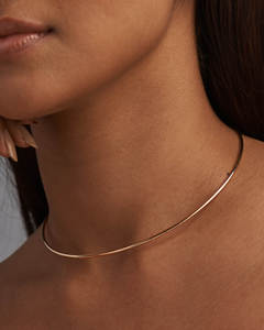 สร้อยคอทองคำแบบเรียบง่ายทำจากลวดทุบแบบเรียบง่ายสร้อยคอโชคเกอร์สีทองของขวัญแบบมินิมอลสำหรับผู้หญิงและเด็กผู้หญิง - Product Image 1