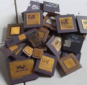 Procesador Pentium Pro de Cerámica Dorada, CPU de Desecho con Pines de Oro en Venta - Product Image 5