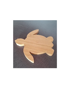 Tabla de Cortar de Madera de Superficie Lisa Personalizable y Ecológica de la Marca AXIOM, que Evita Marcas de Cuchillo y Ofrece un Corte Agradable - Product Image 2