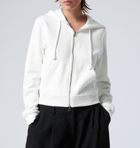 Sudadera con capucha para mujer 2025 ecológica hecha de cuero, precio barato, colección de invierno para uso en exteriores - Product Image 1