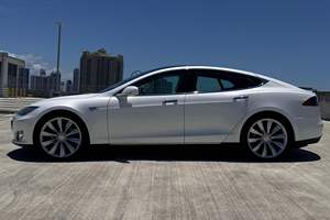 รถเทสล่า โมเดล เอส ซิกเนเจอร์ ปี 2012 มือสอง พวงมาลัยซ้าย/ขวา - Product Image 3