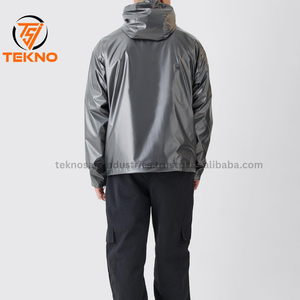 Chaqueta cortavientos personalizable de color Lima, chaqueta polar con capucha, ajuste relajado para comodidad al aire libre para hombres, servicio OEM - Product Image 3