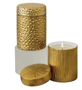 Pot à bougie en métal martelé couleur or personnalisé, récipient sans fumée pour la décoration de table à la maison ou à l'hôtel, nouveau design - Product Image 1