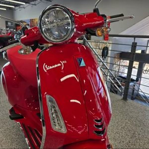 เวสป้า อีเล็ตริก้า สีแดง รุ่นใหม่ล่าสุด ปี 2026 รถสกู๊ตเตอร์-มอเตอร์ไซค์ 70 ซีซี - Product Image 1