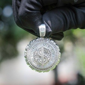 Totalmente helado Moissanite diamante dólar signo dinero colgante Hip Hop joyería personalizada joyería hermoso colgante regalo para ella - Product Image 2